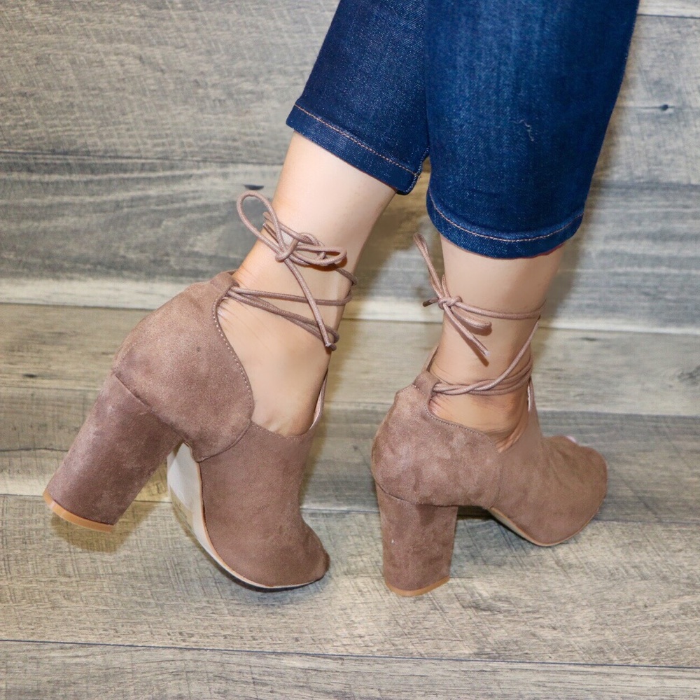 LAST 1🎀Vegan suede peep toe lace up low cut heels - Picture 4 of 5